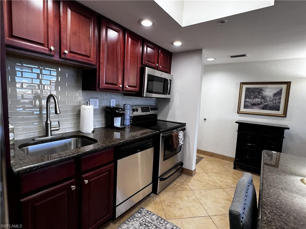 BERMUDA DUNES CONDO - Residential Lease