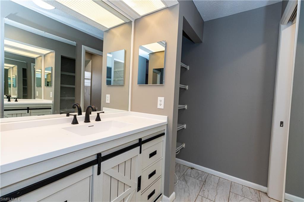 BONITA SPRINGS GOLF & COUNTRY CLUB - Residential