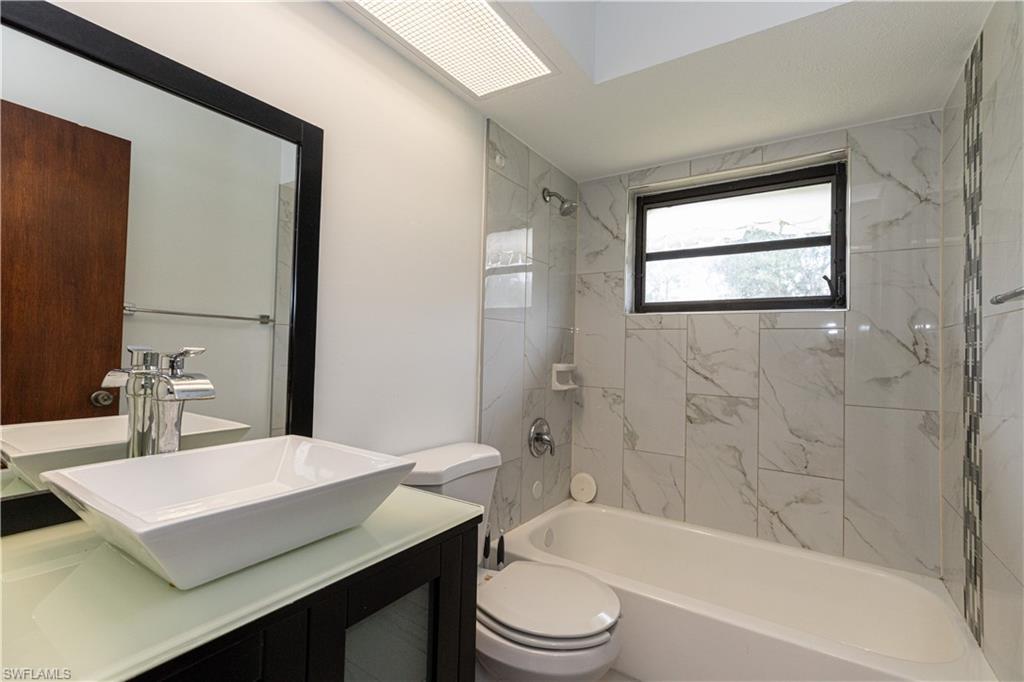 BONITA SPRINGS GOLF & COUNTRY CLUB - Residential