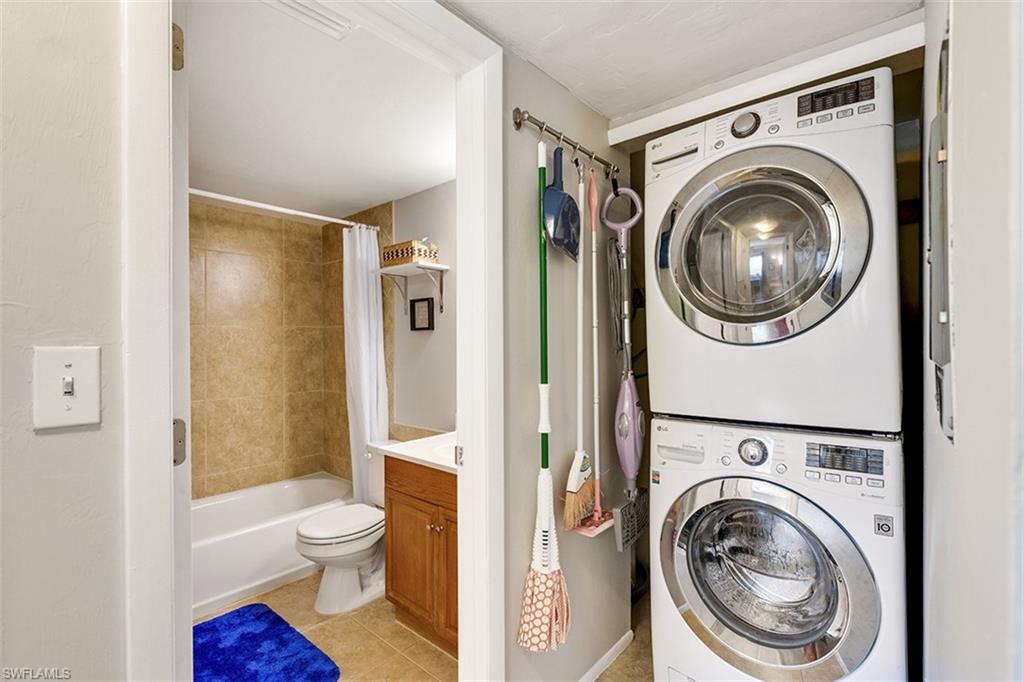 COUNTRY PINES CONDO - Residential