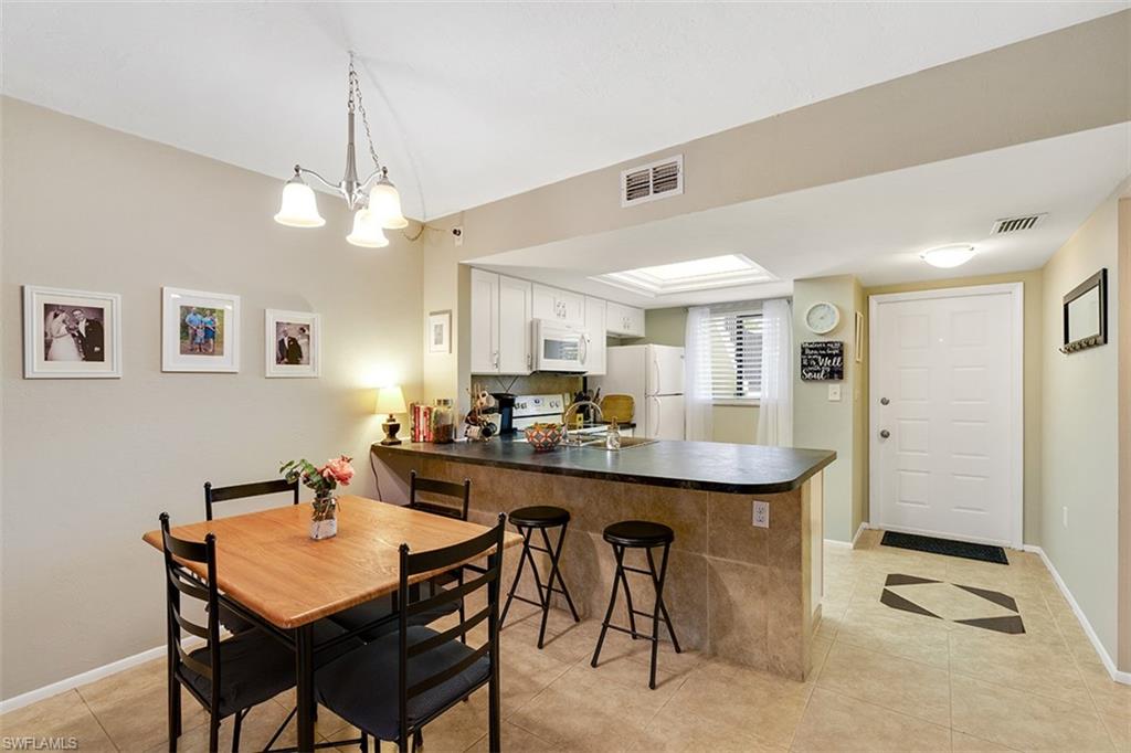COUNTRY PINES CONDO - Residential