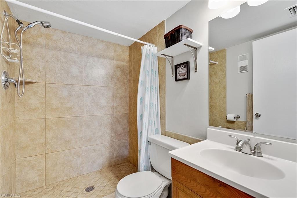 COUNTRY PINES CONDO - Residential