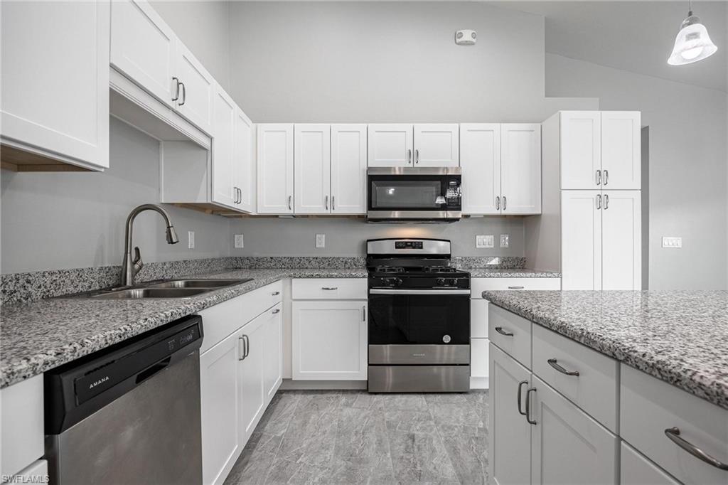 CITY VILLAGE - Residential Lease