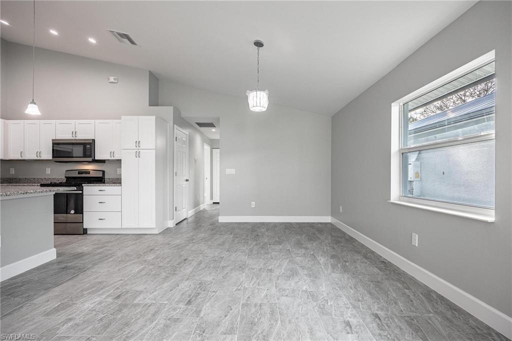 CITY VILLAGE - Residential Lease