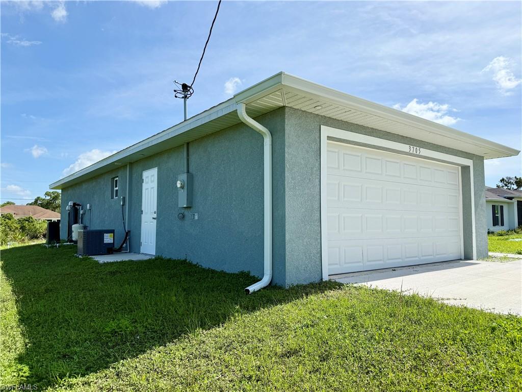 LEHIGH ACRES - Residential