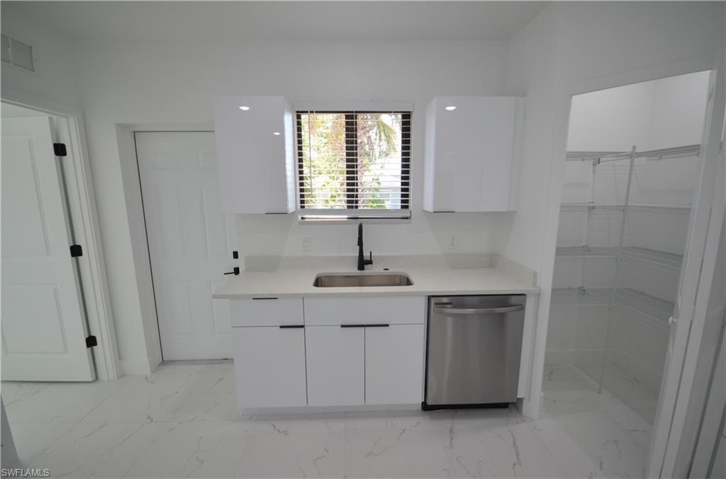 FORT MYERS - Residential Lease