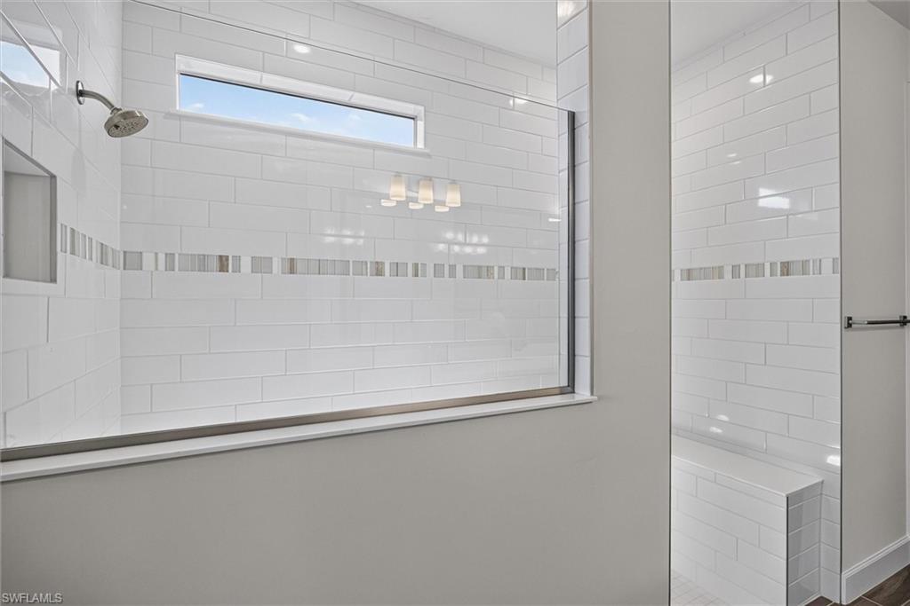 EDGEWATER SHORES - Residential