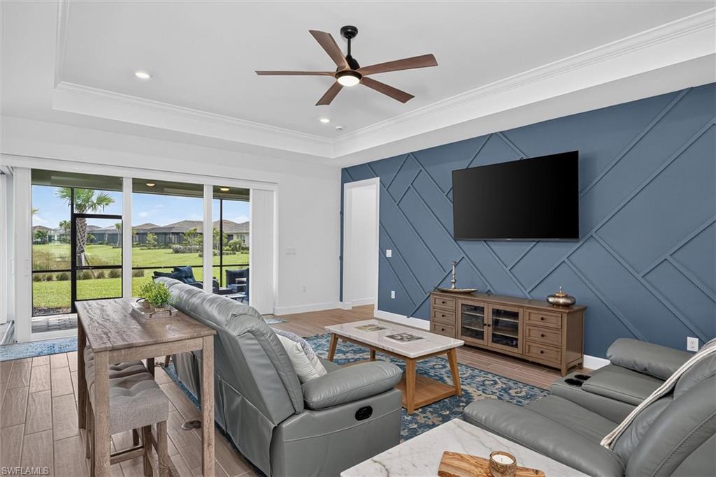EDGEWATER SHORES - Residential