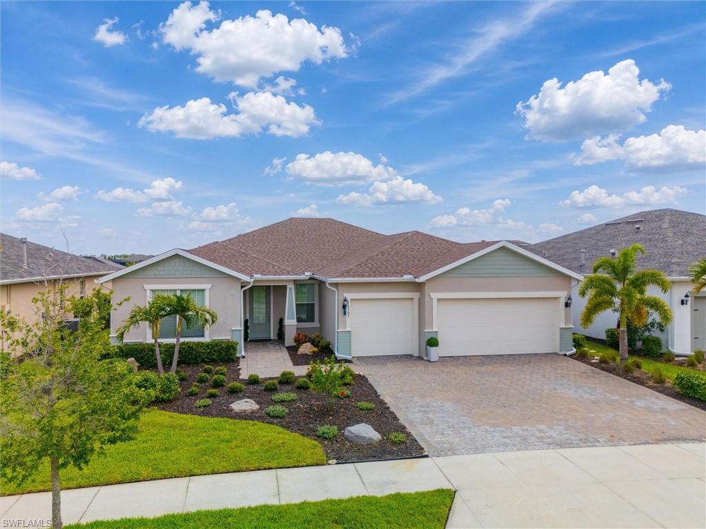 EDGEWATER SHORES - Residential