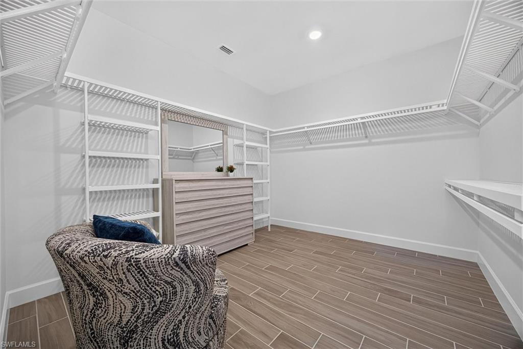 EDGEWATER SHORES - Residential