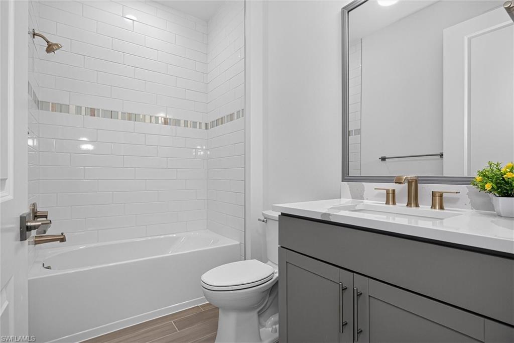 EDGEWATER SHORES - Residential