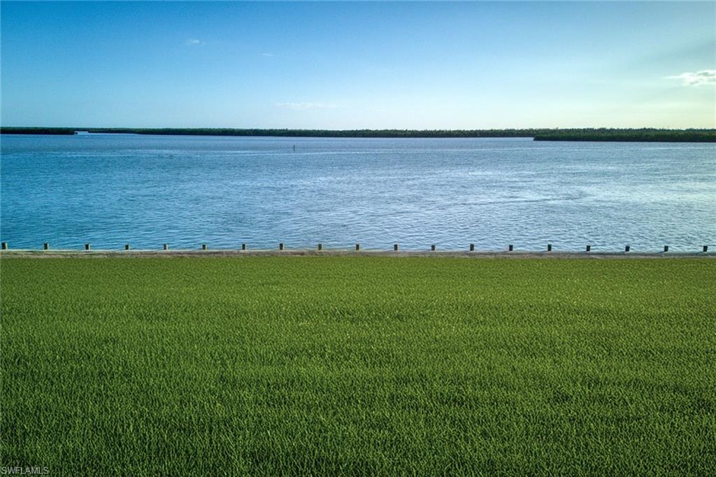 ESTATES - Land