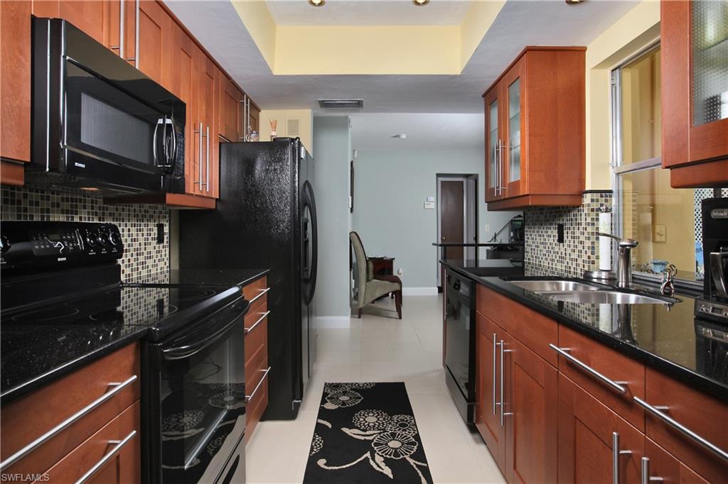 FLAMINGO ESTATES - Residential