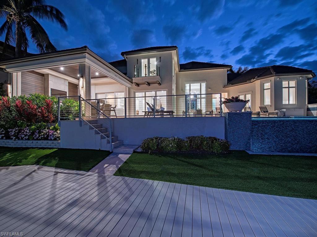 AQUALANE SHORES - Residential