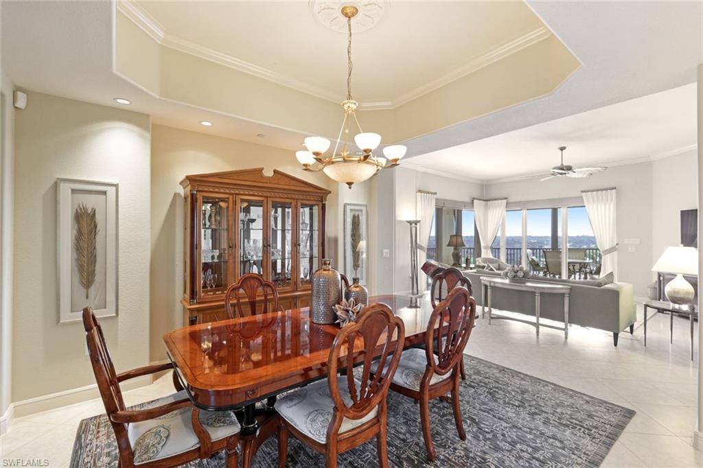 VISTA POINTE - Residential