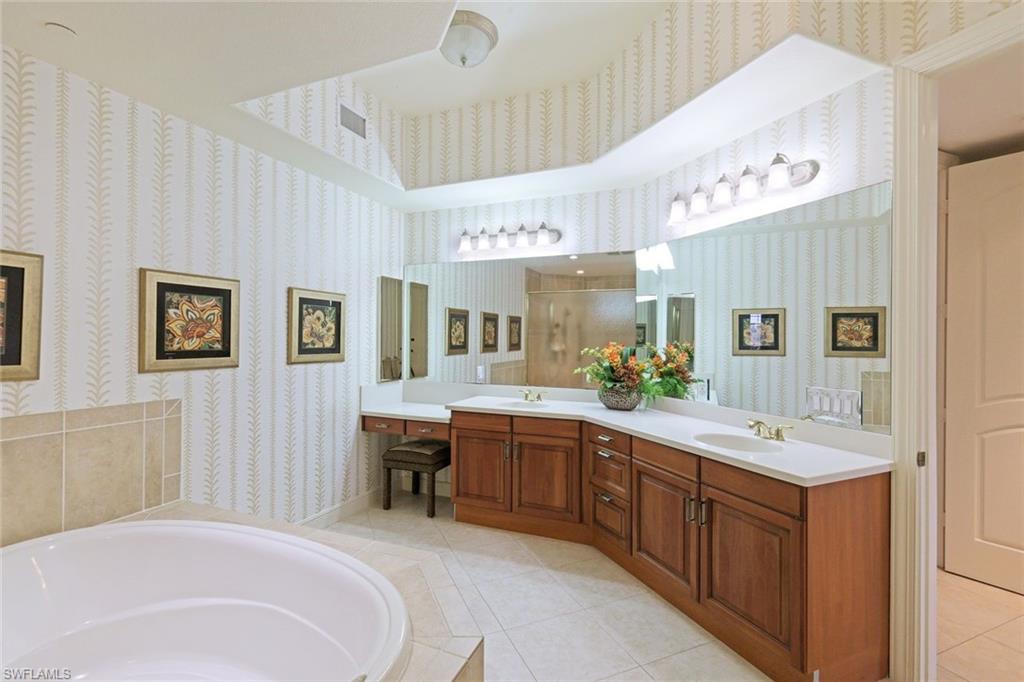 VISTA POINTE - Residential