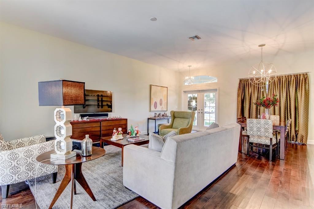LONGSHORE LAKE - Residential
