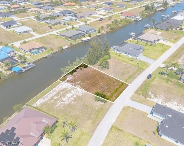 CAPE CORAL - Land