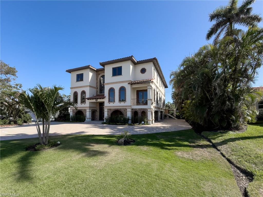 OLDE NAPLES - Residential