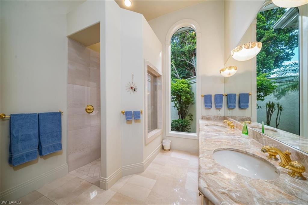QUAIL WEST - Residential