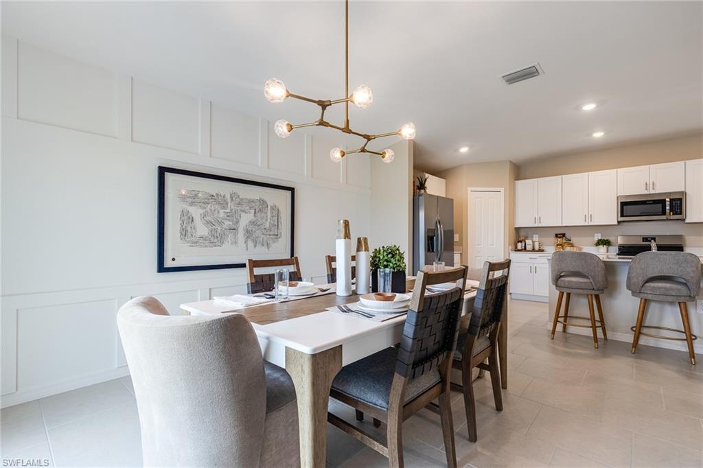 SAVANNA LAKES - Residential