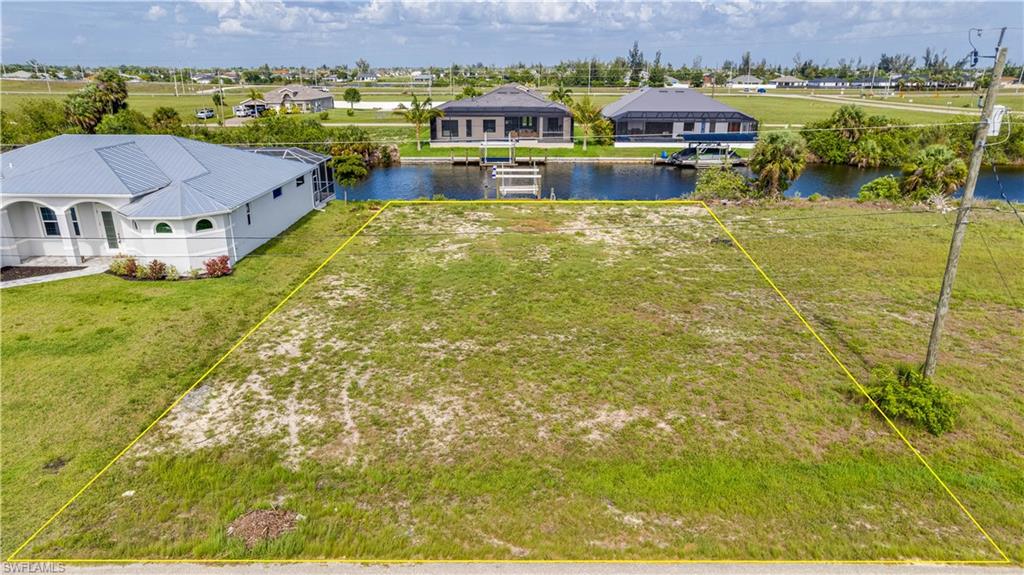 CAPE CORAL - Land