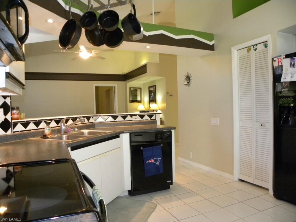 VILLAS FIVE - Residential