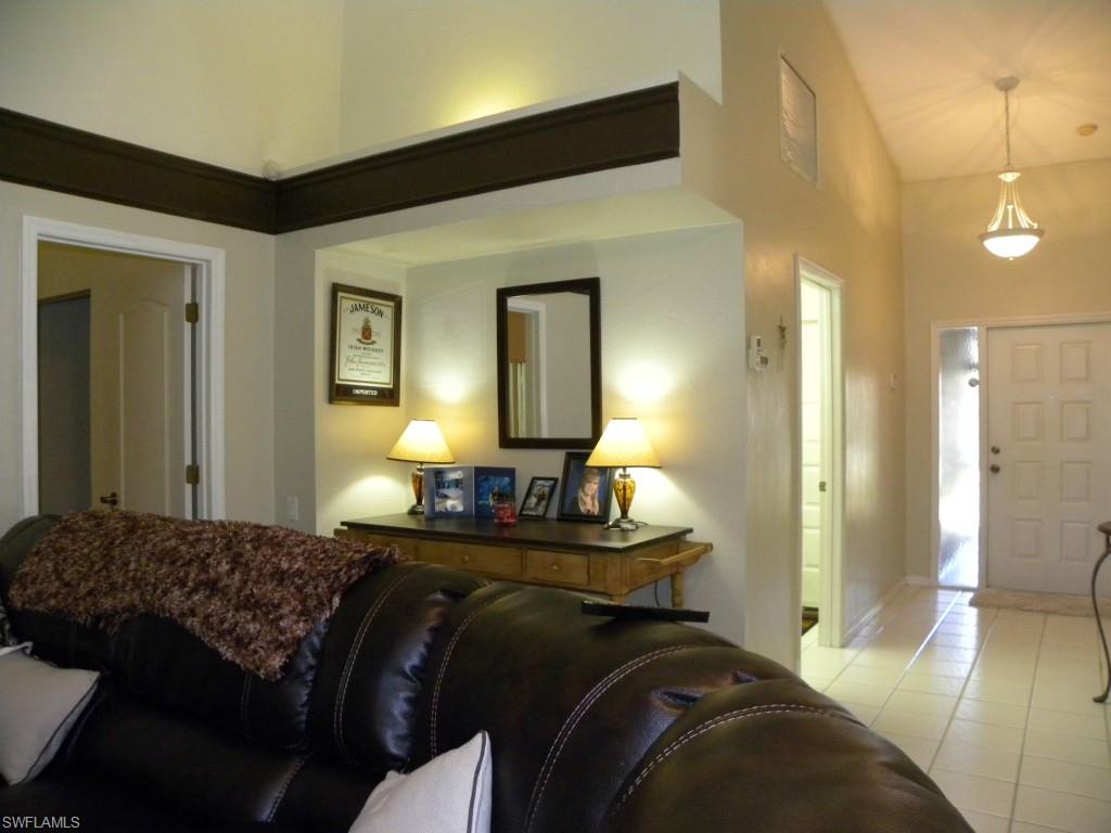 VILLAS FIVE - Residential