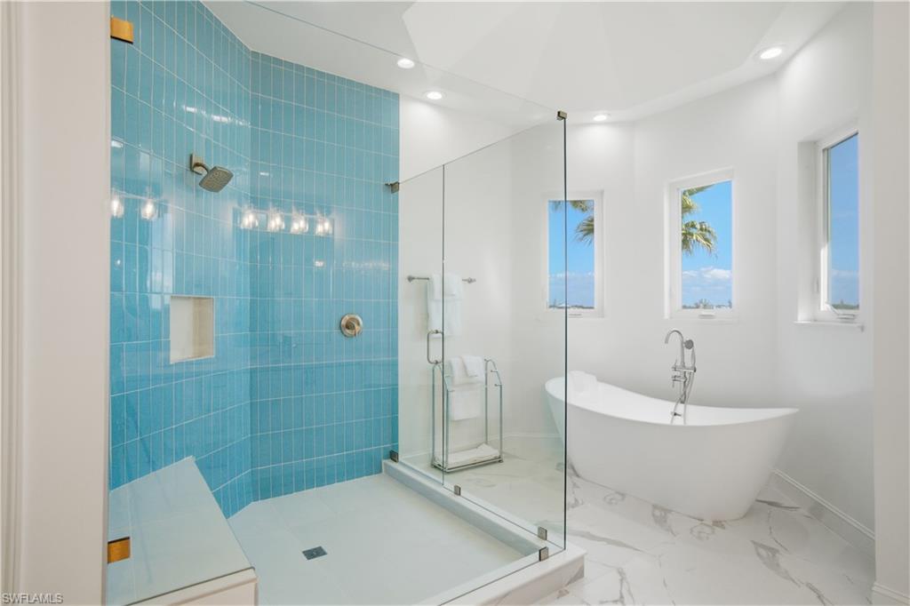 SOUTHPORT ON THE BAY - Residential
