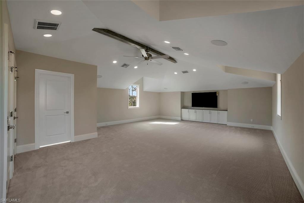 PINE RIDGE - Residential