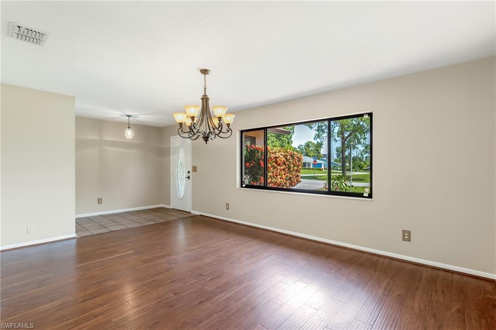 SAN CARLOS PARK - Residential