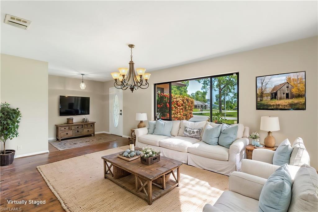 SAN CARLOS PARK - Residential