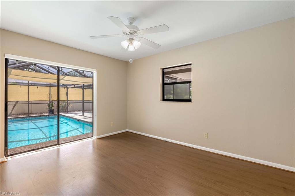 SAN CARLOS PARK - Residential