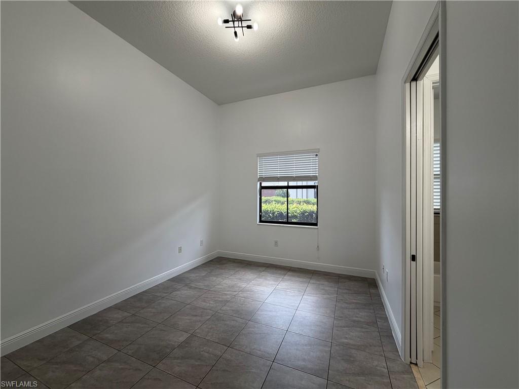 MAPLE RIDGE - Residential Lease