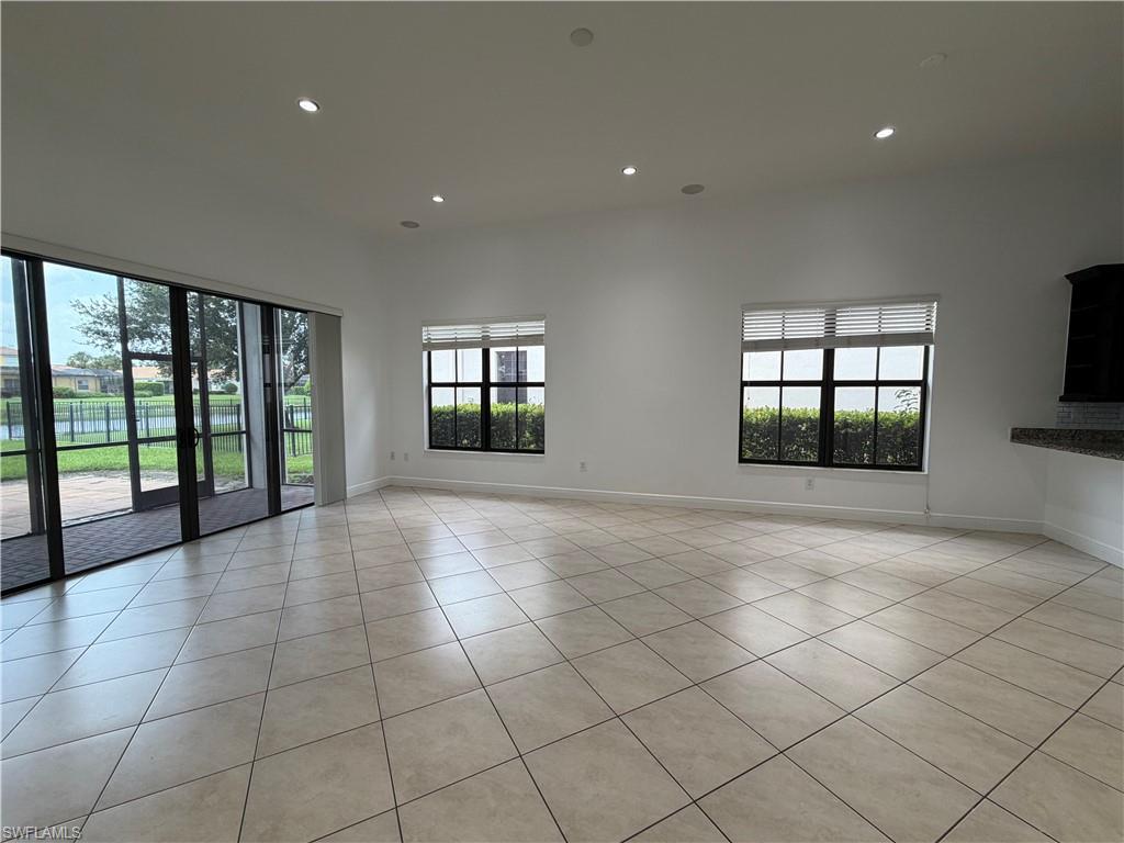 MAPLE RIDGE - Residential Lease