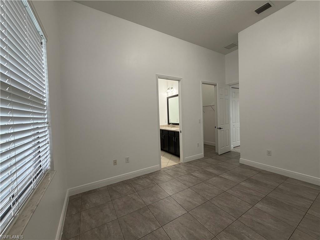MAPLE RIDGE - Residential Lease