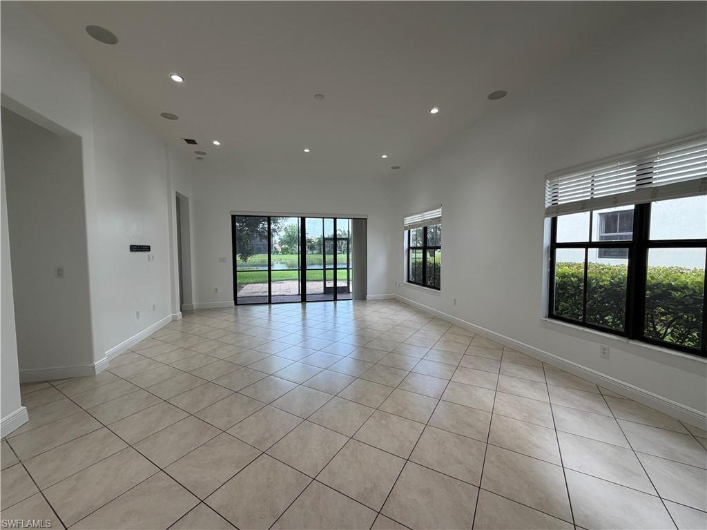 MAPLE RIDGE - Residential Lease