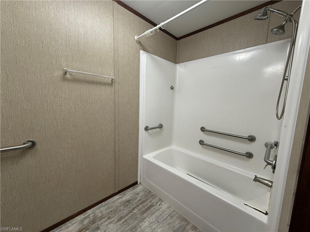 IONA GARDENS - Residential Lease