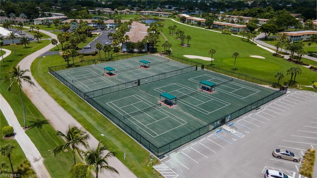 GLADES COUNTRY CLUB - Residential Lease