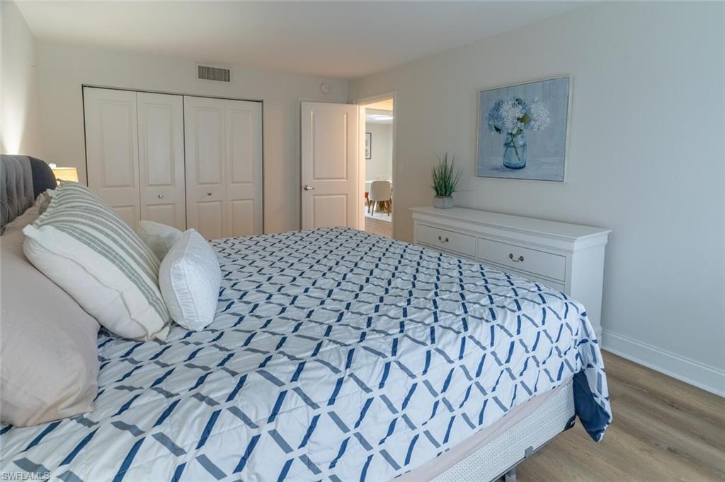 GLADES COUNTRY CLUB - Residential Lease