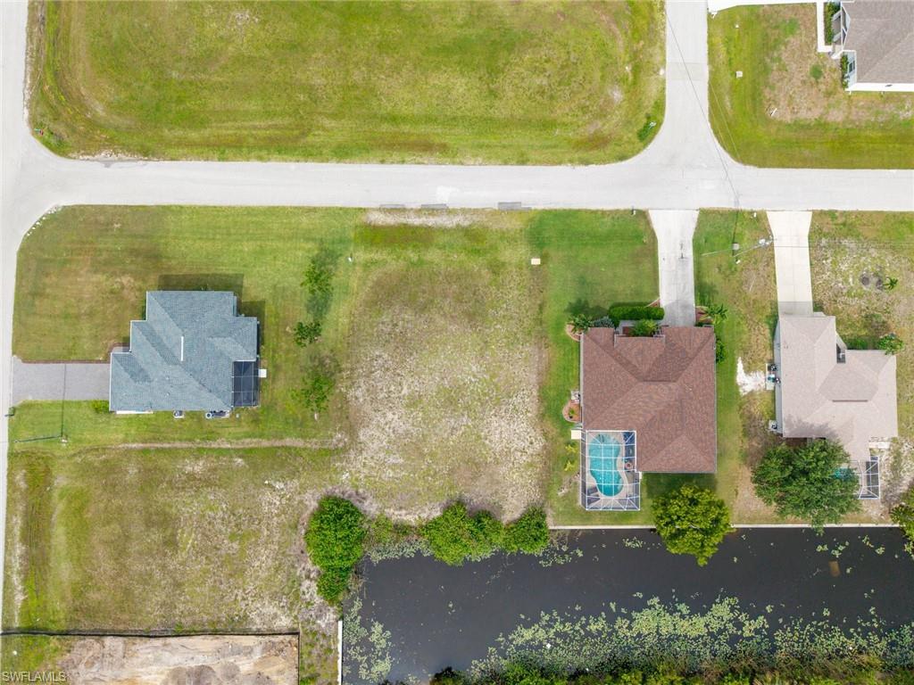 CAPE CORAL - Land