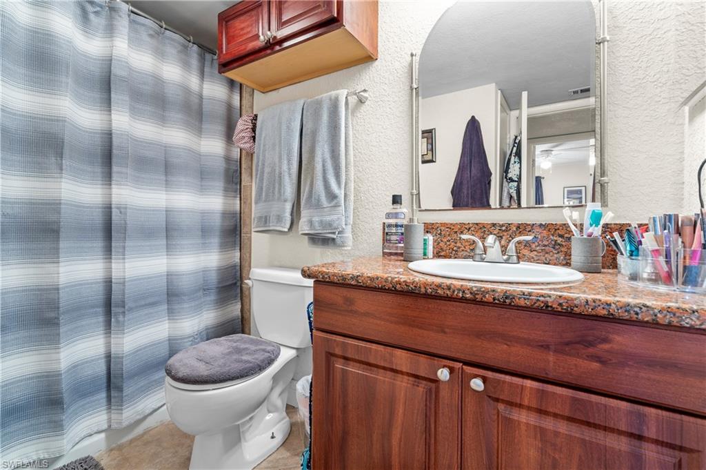 TOWERS CONDO - Residential