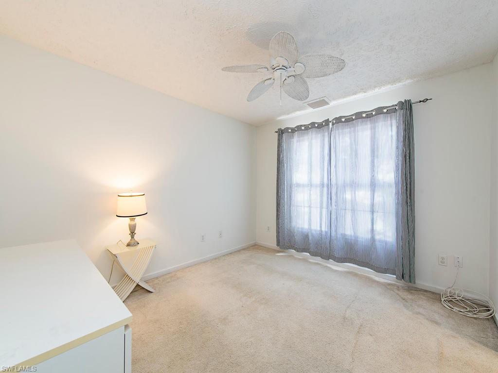 LEAWOOD LAKES - Residential