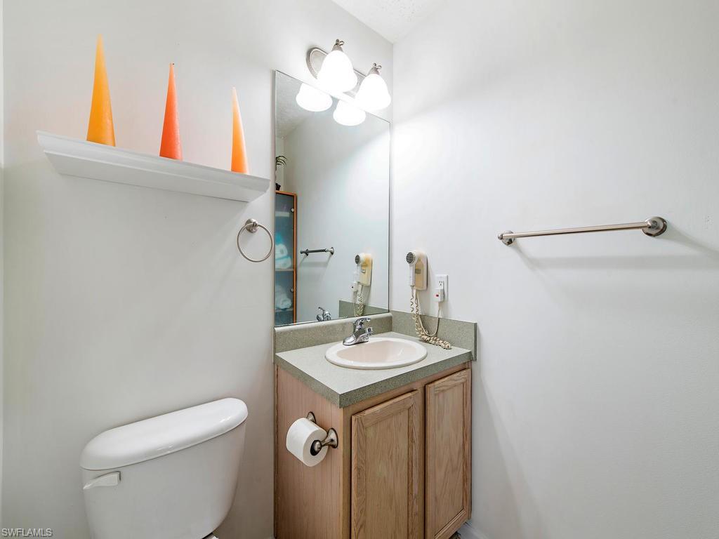 LEAWOOD LAKES - Residential