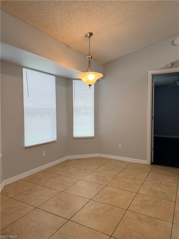 TWIN LAKES - Residential