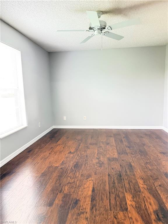 TWIN LAKES - Residential