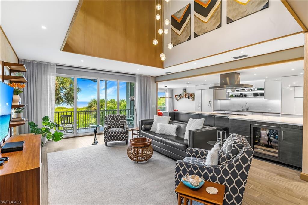KINZIE ISLAND - Residential
