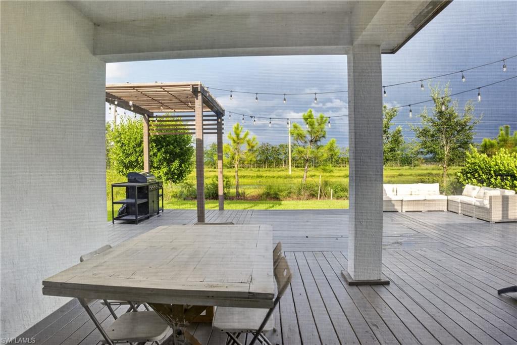 MAPLE RIDGE - Residential