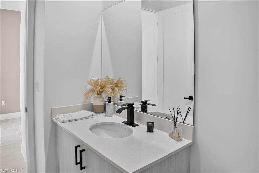 MAPLE RIDGE - Residential