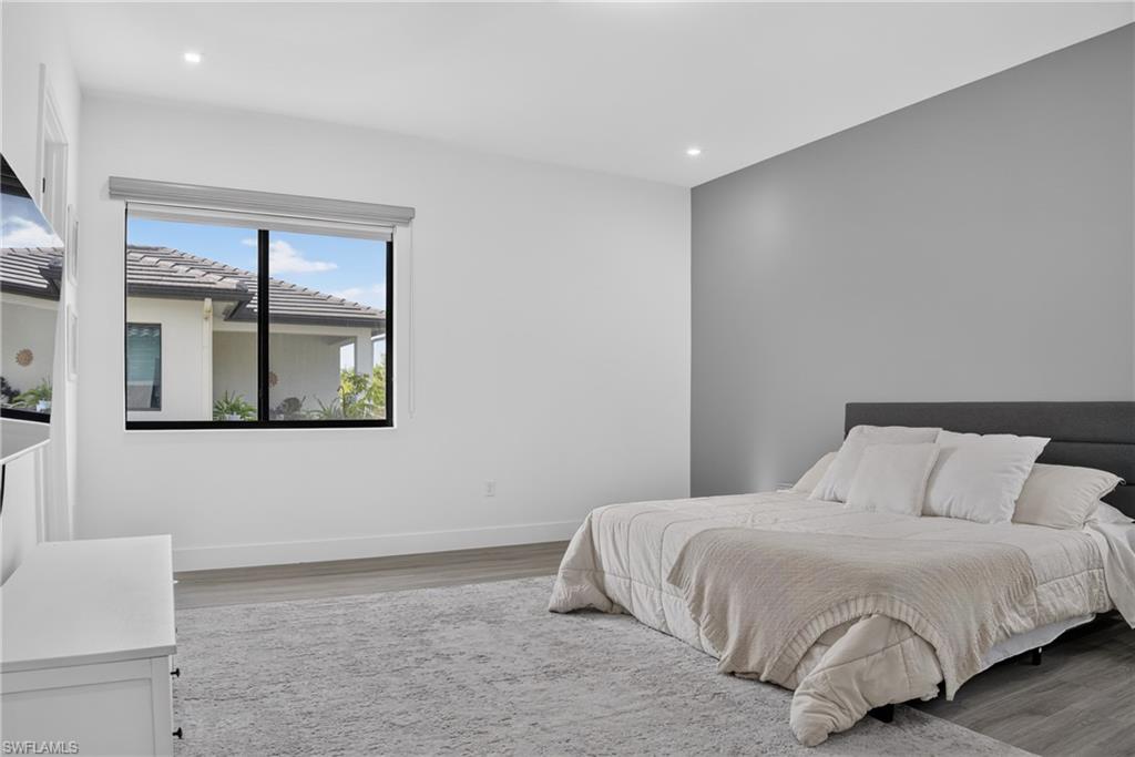 MAPLE RIDGE - Residential
